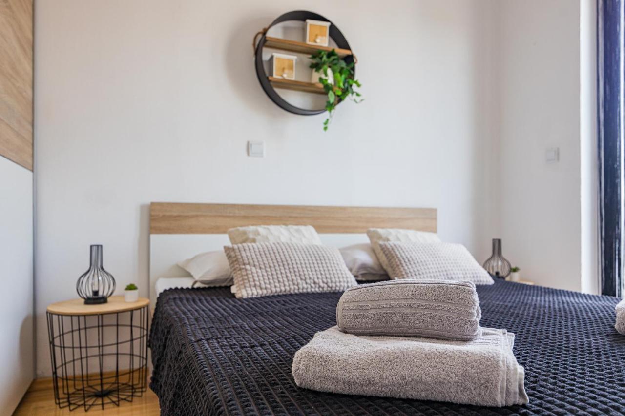 Studio Apartman Marly Appartement Pula Buitenkant foto